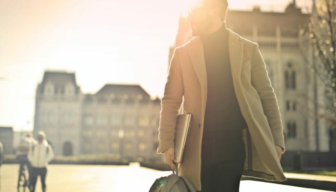 Extra geld verdienen om sneller financieel onafhankelijk te zijn - FinanceMonkey Extra geld verdienen om sneller financieel onafhankelijk te zijn - FinanceMonkey